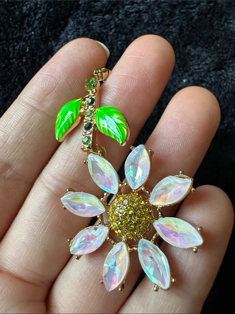 Kenneth Jay Lane Green and Gold Floral Drop Earrings - Picture 8 of 10